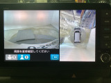 【マルチビューカメラ】周囲の状況を多彩なビューでナビ画面に表示します。駐車場や見通しの悪い交差点での安心感を高めます♪