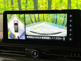 【アラウンドビューモニター】専用のカメラにより、上から見下ろしたような視点で360度クルマの周囲を確認することができます☆死角部分も確認しやすく、狭い場所での切り返しや駐車もスムーズに行えます。