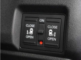 ◆両側電動スライドドア◆狭い駐車場でも乗り降りが楽々♪お子様が隣の車にドアを当ててしまう心配もございません!小さなお子様連れの方もこれで安心。