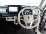 見通しのよいすっきりとした視界で誰でも運転しやすいです