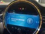 アップルカープレイ装備!!Bluetooth機能も付いておりますので、音楽再生も楽々です♪