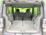 普段のお買い物や通勤、送迎等に十分な荷室スペースを確保しております。セカンドシートを倒すと、大きな荷物の積載も可能です♪