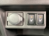 運転席、助手席シートヒーターつきです