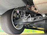 お車を安心してお乗りいただく為には、足回りの定期点検が欠かせません。サービスサポート(有償保証)では無料点検もご提供しており、安心のカーライフをお過ごしいただけるサポート体制が整っています。
