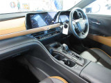 見通しのよいすっきりとした視界で、誰でも運転しやすいです。運転のしやすさは疲れにくさにも繋がりますよ♪