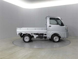 車両価格は、点検・整備費用を含みます。また、ナンバー取得登録・車庫証明の手続きに必要な手数料以外、余分な手数料はいただきません。※税金・法定費用・自賠責保険・リサイクル預託金は別途必要です。