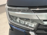 LEDヘッドライトは、点灯の瞬間から最大光量を発揮し、突然暗くなるトンネルなどでの安定感を高めます。