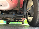 お車を安心してお乗りいただく為には、足回りの定期点検が欠かせません。サービスサポート(有償保証)では無料点検もご提供しており、安心のカーライフをお過ごしいただけるサポート体制が整っています。