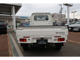 悪路に強い4WD軽トラが入庫♪3方開で使い勝手も◎安全装備も充実しています!