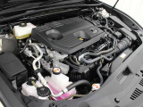 A25A-FXS型 2,487cc 直4 DOHCエンジンと3NM型 交流同期電動機のハイブリッドシステム搭載、駆動方式はFFです。