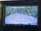 【バックカメラ】駐車時に後方がリアルタイム映像で確認できます。大型商業施設や立体駐車場での駐車時や、夜間のバック時に大活躍!運転スキルに関わらず、今や必須となった装備のひとつです!