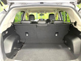 後席を格納すると、これだけの広さが!シーンに合わせたシートアレンジで、大きな荷物も積むことが出来ます♪