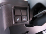 運転席と助手席にはシートヒーターも付いています!