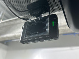 【ドライブレコーダー】映像・音声などの運転中の記録を残します。事故などを起こした起こされた時の証拠になりえますので、もしも時でも安心ですね。