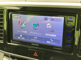 直感的なインターフェースで快適なドライブをサポートします。豊富な機能が、日々の移動をより豊かに、そして楽しくします。操作性も抜群です。