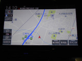 ナビゲーションを装備。多彩な機能で快適ドライブをアシスト。オーディオ機能も充実していますね。