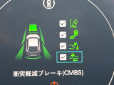 【ホンダセンシング】走行中に前方の車両等を認識し、衝突しそうな時は警報とブレーキで衝突回避と被害軽減をアシスト。より安全にドライブをお楽しみいただけます。