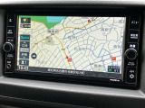 日産純正オリジナルナビゲーション搭載。インパネにマッチする専用デザインに、美しく見やすいディスプレイを採用。