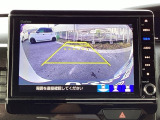 バックモニター付きで、車庫入れやバック時の後方確認をしっかりサポート。モニターに映し出される映像で死角も確認しやすく、狭い場所での駐車や後退時の操作をより安心して行えます。
