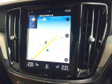 【9インチタッチスクリーン純正HDDナビ】「Apple Car Play」「Android Auto」対応のボルボ先進ナビゲーション「SENSUS」。最新地図データへ無料更新してお渡しします。