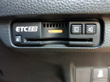 ETC付。高速道路の料金所はキャッシュレスで通過です。サービスエリア等にあるスマートインターの出入りも利用可能でとっても便利。ご納車後すぐにお使い頂けるようセットアップしてのお渡しとなります。