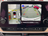 【アラウンドビューモニター】空から見下ろしているような視点で周囲を確認できます。スムースな駐車をサポートします♪