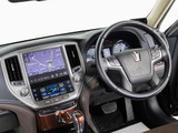 使いやすさや安全性を追求したステアリング周り!高級車ゆえにスイッチ類が多いのも特徴ですね!考え尽くされた配置ですぐに使いこなす事が出来ますのでご安心下さい!是非、体感してみて下さい!!