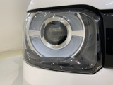 LEDヘッドライトは、点灯の瞬間から最大光量を発揮し、突然暗くなるトンネルなどでの安定感を高めます。