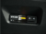 ◆ETC2.0装着◆進化したドライブ体験。料金収受システムだけだったETCが生まれ変わって、高速道路を賢く使うETC2.0に進化しました。多彩な情報サービスが便利で快適なドライブ体験を提供します。