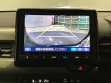 バックモニター付きで、車庫入れやバック時の後方確認をサポート。