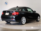 BMWのお車は、&ldquo;駆け抜ける歓び&rdquo;を体現しております。走行の安定性とコーナリングの良さを追求し、思い通りにハンドルの操作可能です。