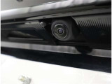 バックカメラが付いているので後方確認が非常にしやすいです。今や運転初心者も熟練者も必須装備!ついていて損はないですね♪