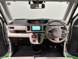 見易い計器類と運転し易いドライビングポジションは、視角も少なく前方&左右の見切りが良く運転し易いクルマです