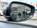 斜め後方から近づく車両もBSMが検知して安心運転