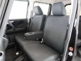 ◆運転席・助手席◆室内は、シートクリーニングや各部の徹底した清掃を実施し、消臭・除菌処理を行っています。しかも、全ての差上で天然成分の薬剤にこだわり安心・安全へも配慮しています。