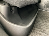 濡れた傘や置き靴などをすっきりしまえる最適なシートトレー