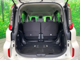 普段のお買い物や通勤、送迎等に十分な荷室スペースを確保しております。セカンドシートを倒すと、大きな荷物の積載も可能です♪