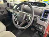 ゆったりとした運転席で、快適なドライブをサポートします。