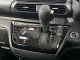 オートエアコンで快適な車内温度を演出してくれます!