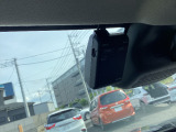 純正前後カメラのドラレコ装着車両です。今の時代には必要な装備ですね。