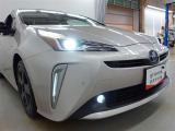 LEDヘッドライトです。デザイン性がよくとても明るいので、夜間の走行や悪天候でも安心です。しかも長寿命!