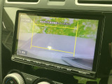 後方確認に役立つモニター画面です。安全な車庫入れや、狭い道での運転をサポートしてくれます。運転に自信がない方にもおすすめです。