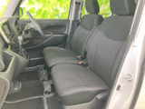 運転しやすい配置の操作系が、快適なドライブをサポート。シートの質感も良く、長時間の運転でも疲れにくいでしょう。