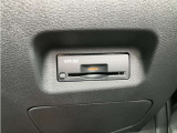 ETC車載器付きです♪高速道路をスイスイと通過!で、キャシュレス!クルマは料金所をノンストップで通過することができます☆