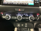 フロント両席にはシートヒーターが付いています!寒い日に便利な装備ですね。