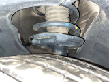 お車を安心してお乗りいただく為には、足回りの定期点検が欠かせません。サービスサポート(有償保証)では無料点検もご提供しており、安心のカーライフをお過ごしいただけるサポート体制が整っています。