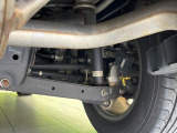 お車を安心してお乗りいただく為には、足回りの定期点検が欠かせません。サービスサポート(有償保証)では無料点検もご提供しており、安心のカーライフをお過ごしいただけるサポート体制が整っています。