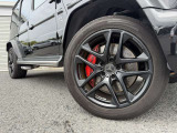 メルセデス・ベンツの定める厳しい基準をクリアしたお車のみをご案内させて頂きます。納車前整備はメーカー規定に基づき最大100項目にも及ぶ点検を熟練のメカニックによって行いご納車させて頂きます。