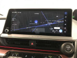 メモリーナビを装備。タッチパネル式で使いやすく、お出かけもラクラクです。