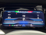 ヤナセステッカー:これはお客さまのクルマがトラブルに遭った万が一のときに、それに気付いたヤナセのスタッフが「お手伝いできませんか」とお声掛けできるようにするためのものです。